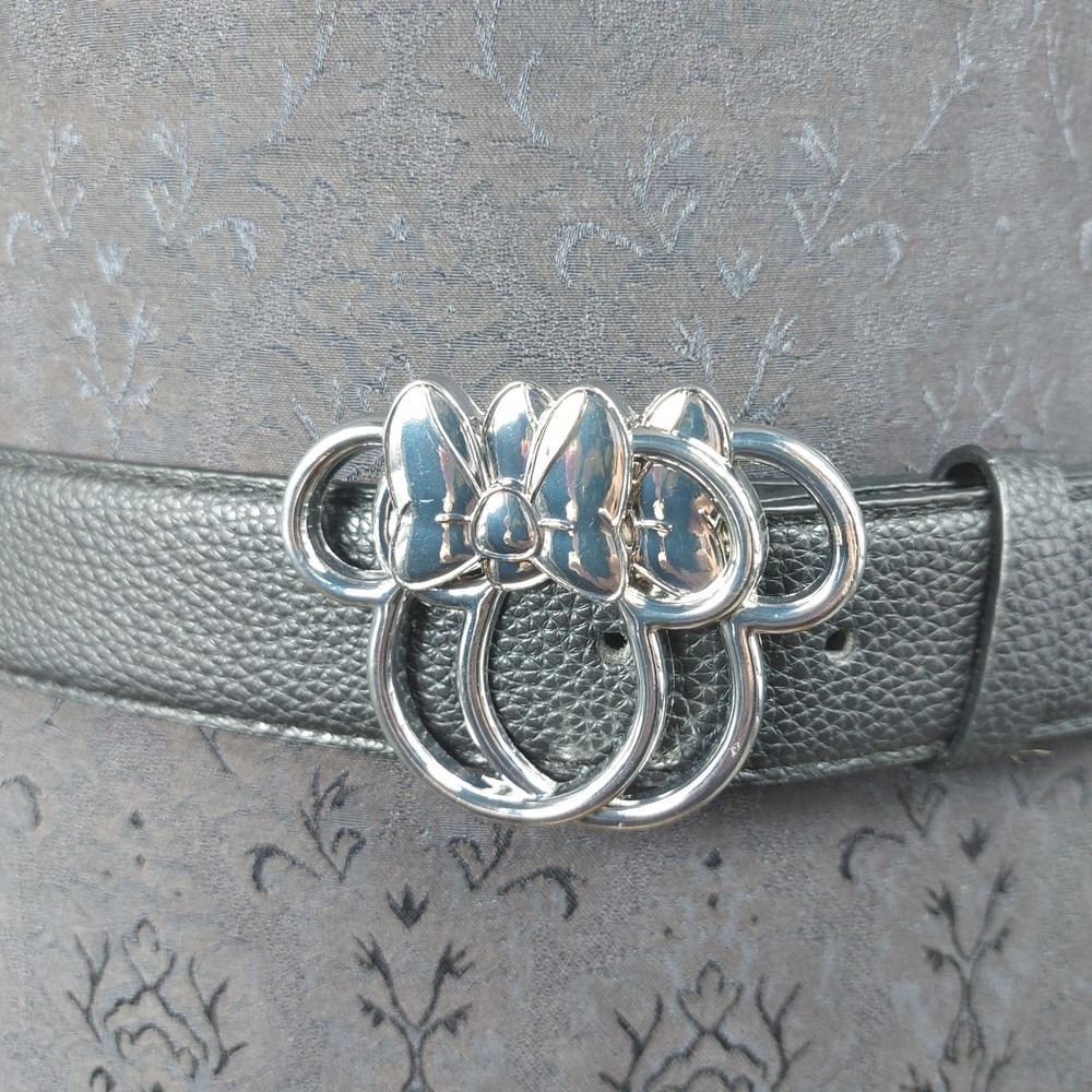 Disney Minnie Mouse Silver Buckle Leather? Belt Black 1.25"x42" (Adjust 31-37)